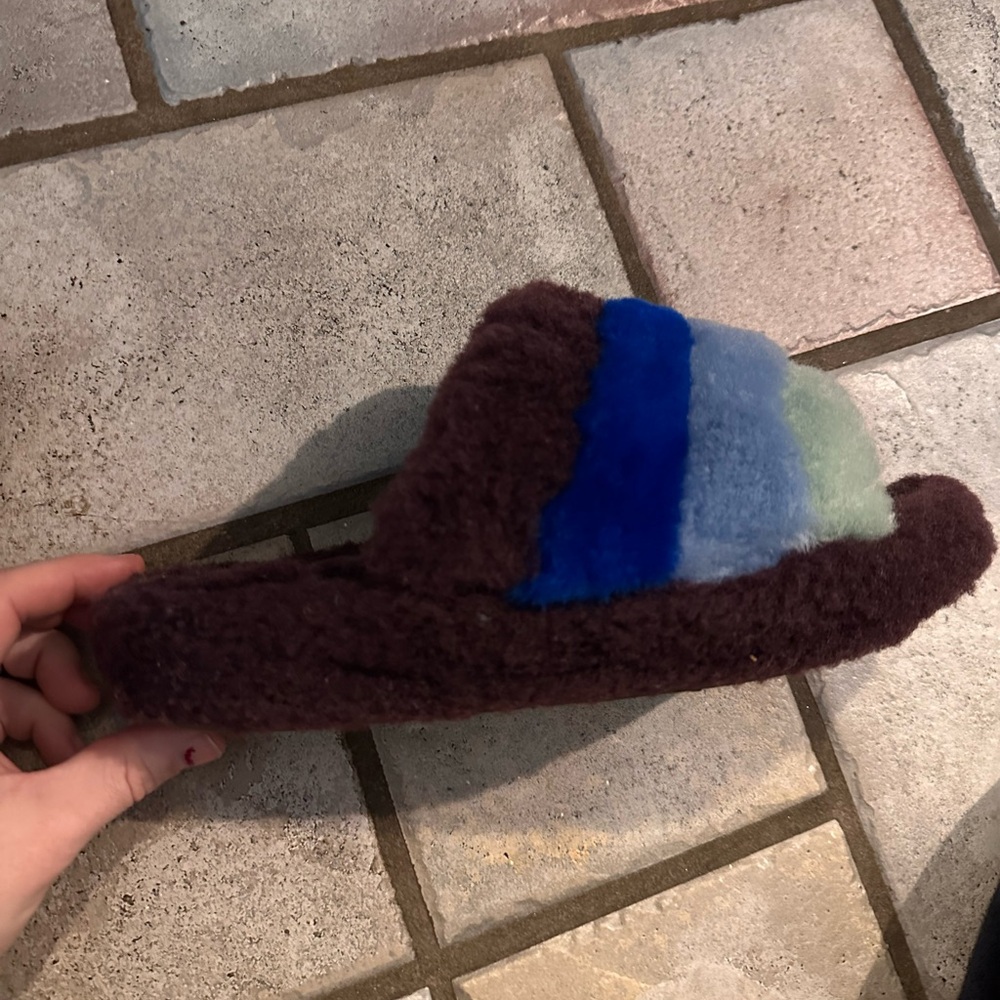 UGG fluff yeah slipper/slides size 8, green/blue/purple hood used condition! - Picture 3 of 5